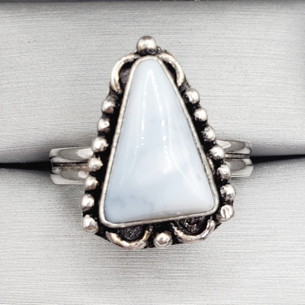 Genuine Triangle Bezel Set Blue Owyee Opal 925 Sterling Silver Vintage Ring